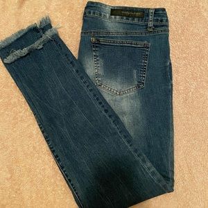 Rue 21 curvy low rise jean 15/16 R